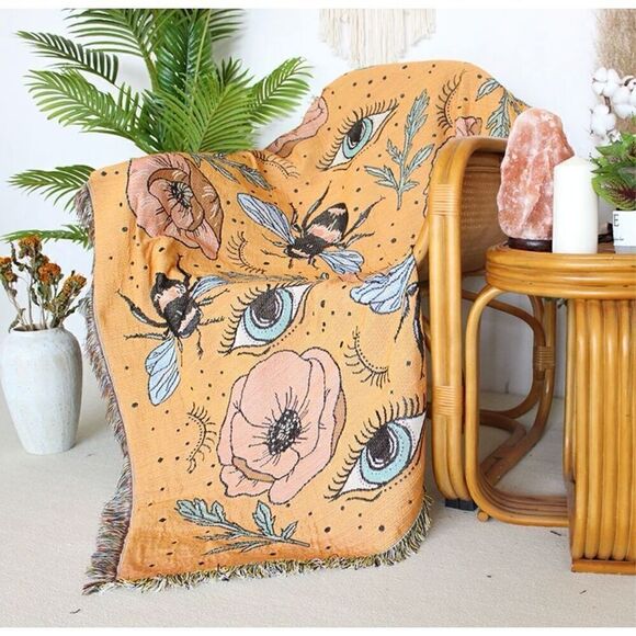 Queen Bee Evil Eye Throw Blanket Tapestry - Picture 2 of 5